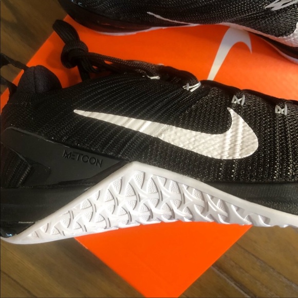 Nike black Metcon DSX Flyknit sneaker shoe - Picture 2 of 8